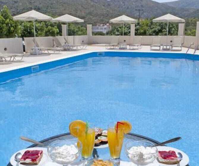 בית מלון כפרי Hiona Holiday