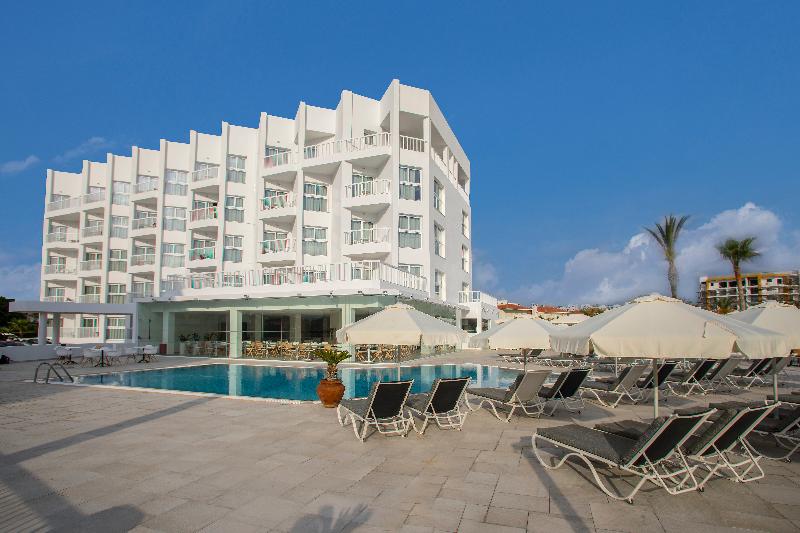 Infinity Blu   Designed For Adults By Louis Hotels