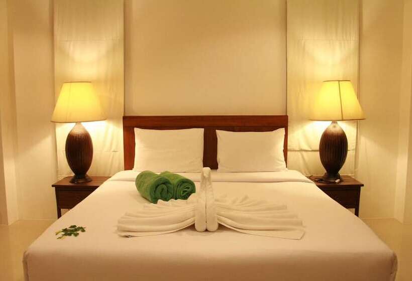 هتل Kirati Beach Resort