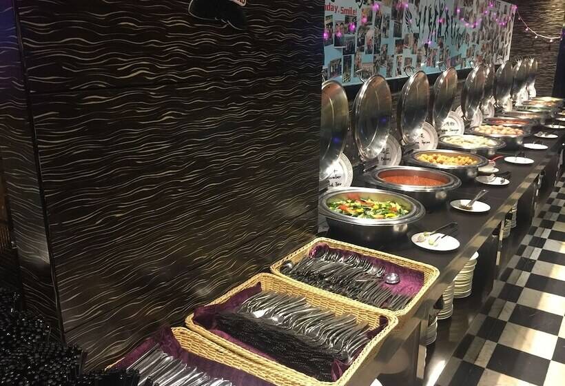 La Perle International Hotel Free Shuttle Between Hotel And Exhibition Center During Canton Fair &