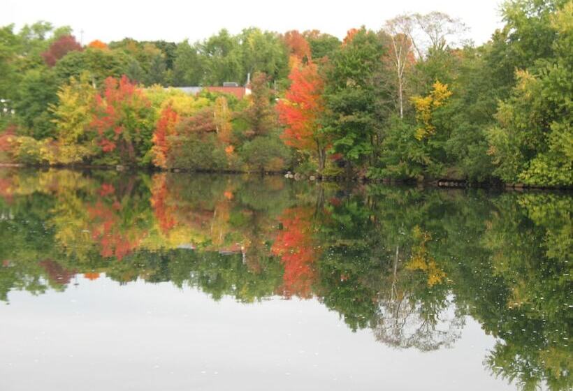 هتل Lake Opechee Inn And Spa