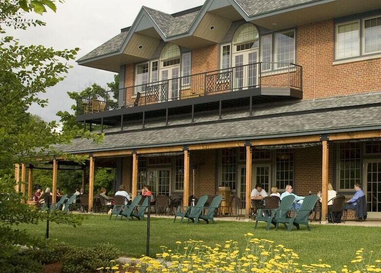 هتل Lake Opechee Inn And Spa