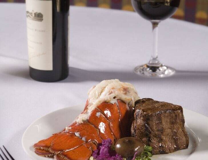 Отель Lake Opechee Inn And Spa