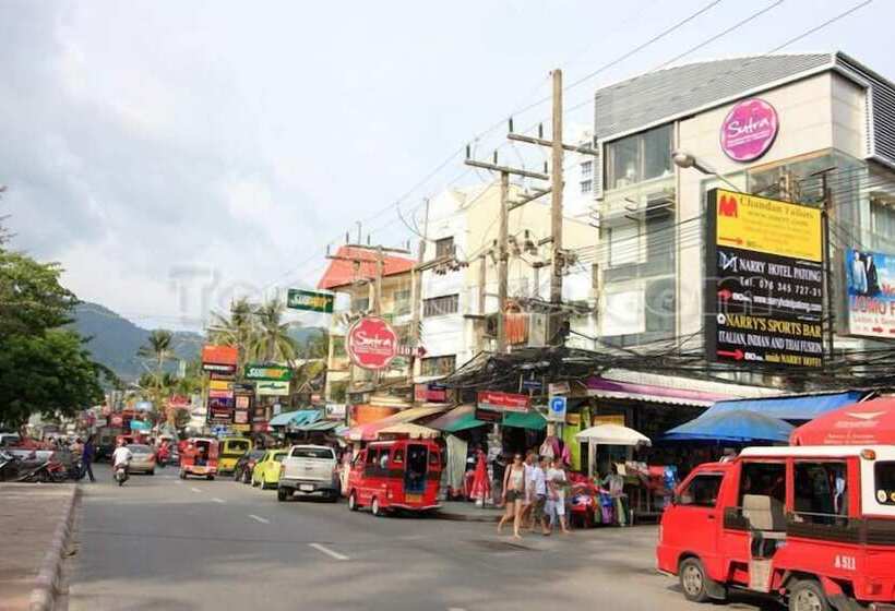 ホテル Lars Lita Residence