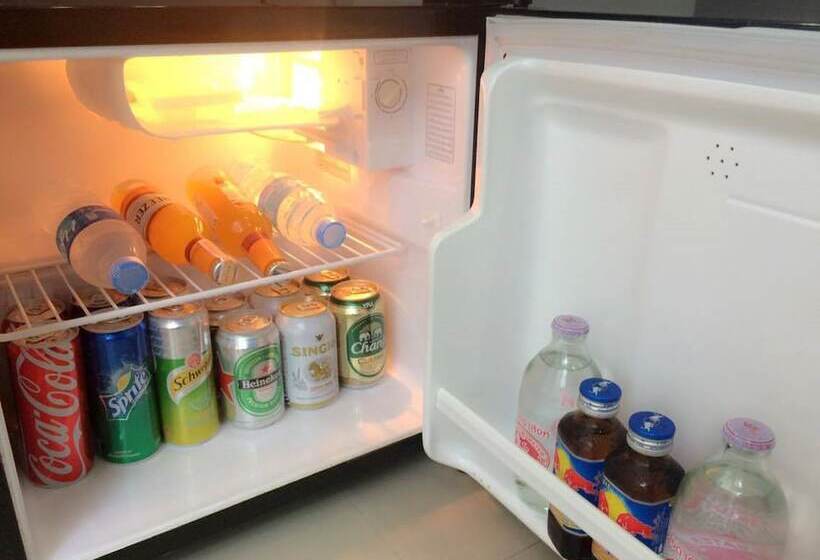 ホテル Lars Lita Residence