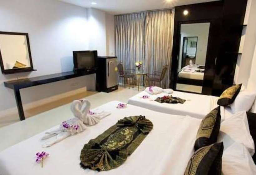 ホテル Lars Lita Residence