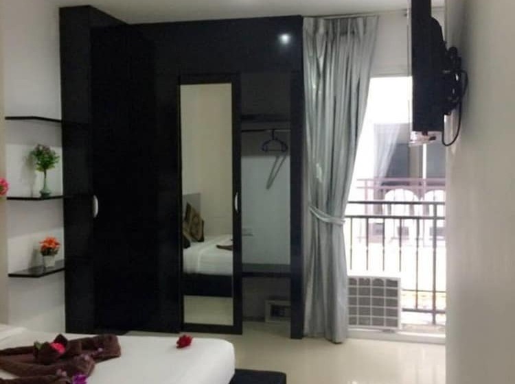 ホテル Lars Lita Residence