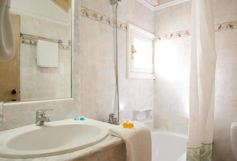 Lefko Hotel & Apartments