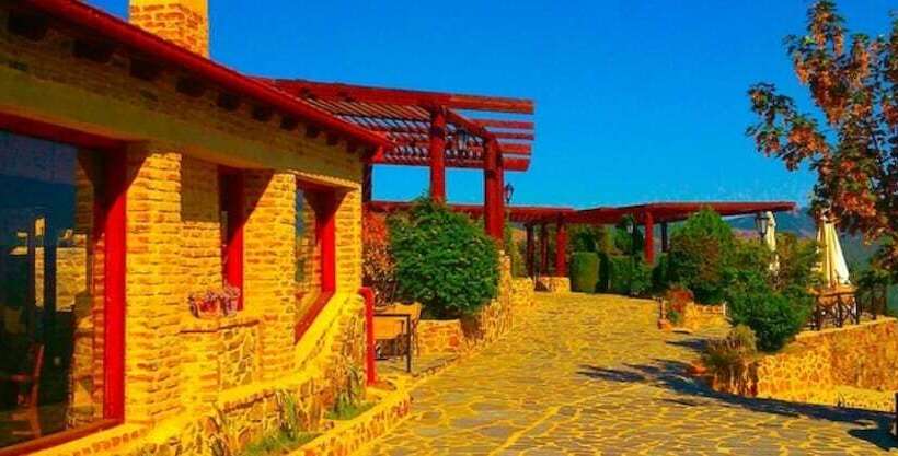 בית מלון כפרי Loggas