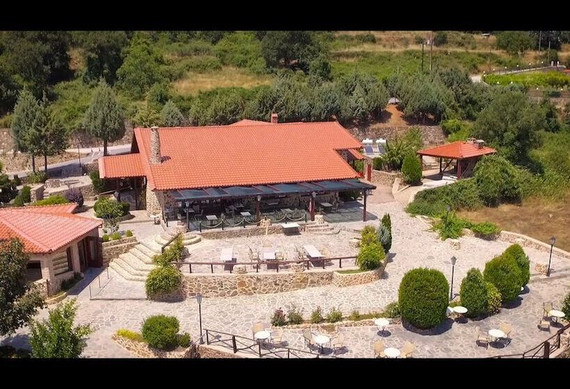 בית מלון כפרי Loggas