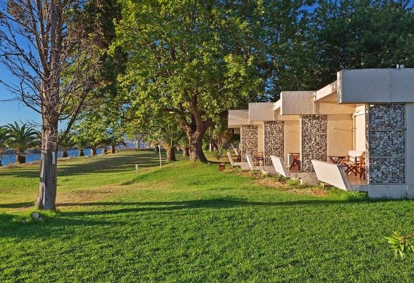 בית מלון כפרי Long Beach Resort