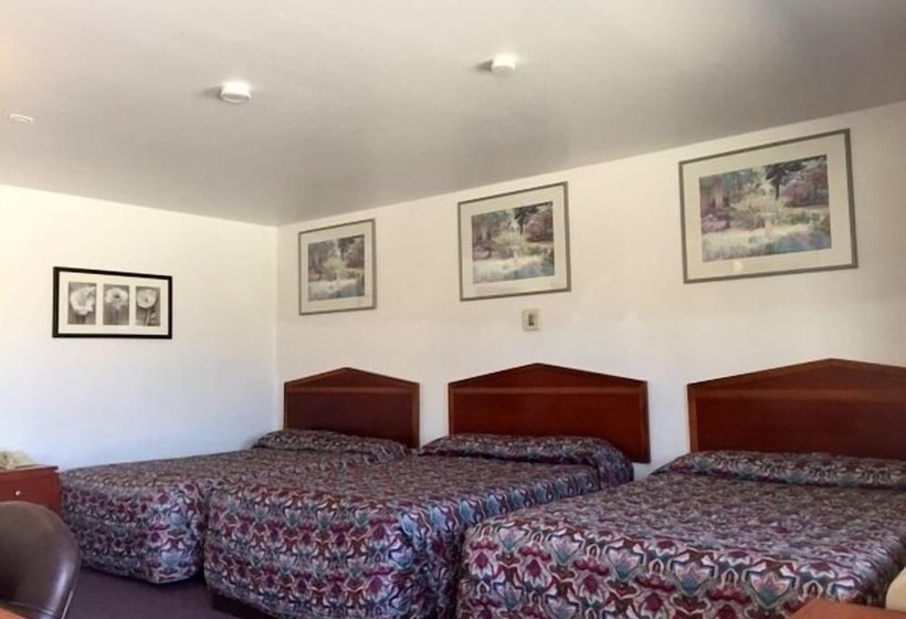Отель Maple Inn And Suites Los Banos