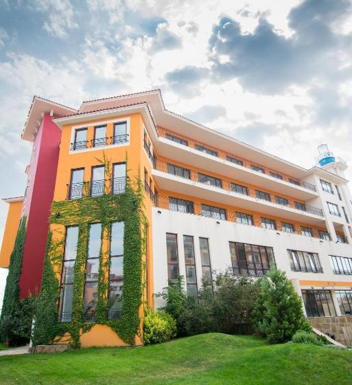 ホテル Marina Cape Vacation Complex