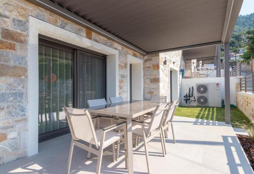 Ntinas Filoxenia Hotel & Spa