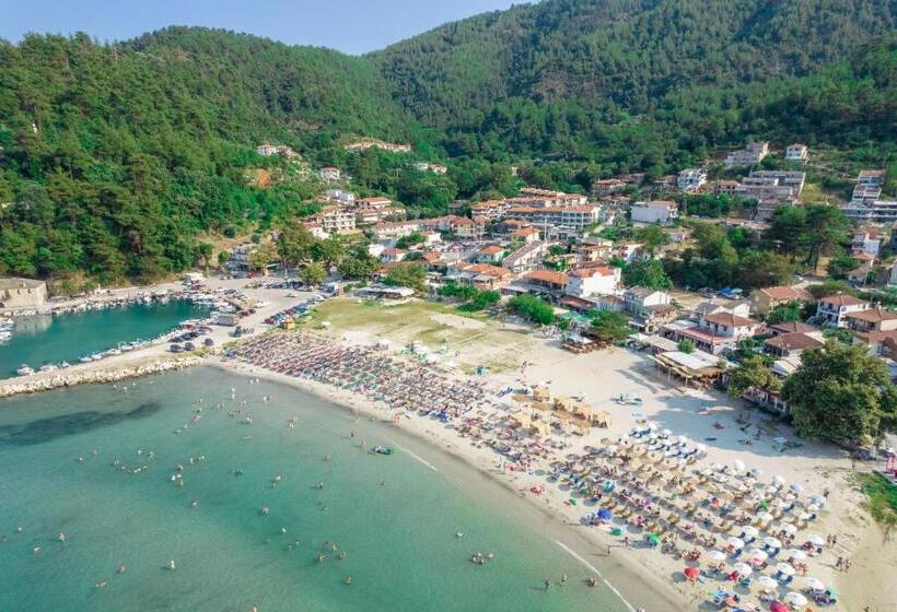 Ntinas Filoxenia Hotel & Spa