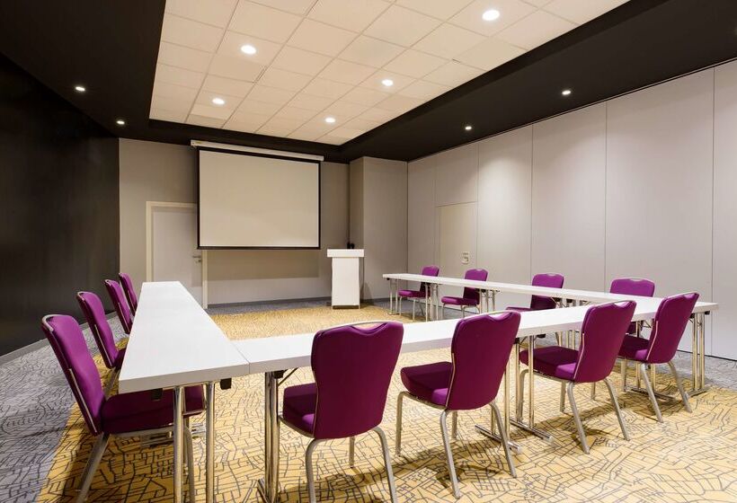 فندق Park Inn By Radisson Lille Grand Stade