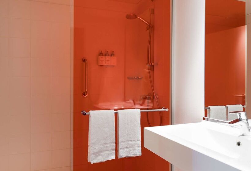 فندق Park Inn By Radisson Lille Grand Stade