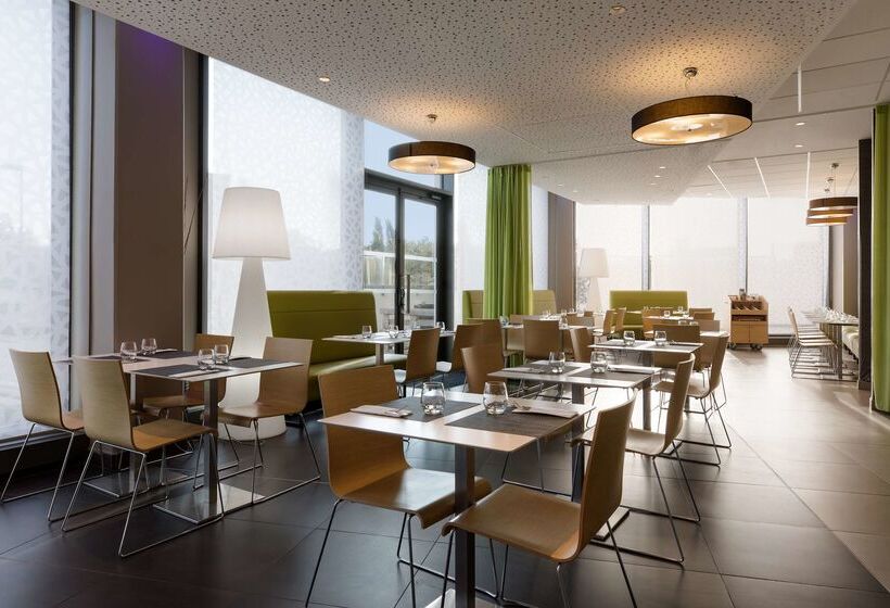 فندق Park Inn By Radisson Lille Grand Stade