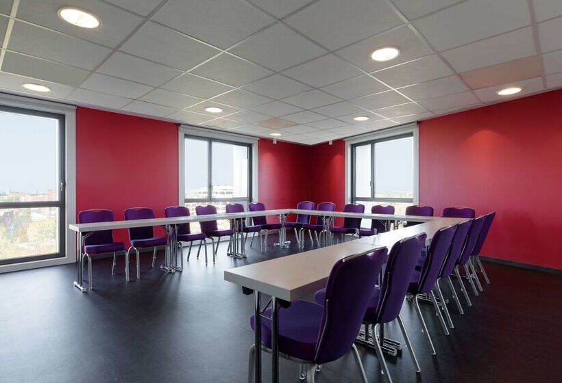 酒店 Park Inn By Radisson Lille Grand Stade