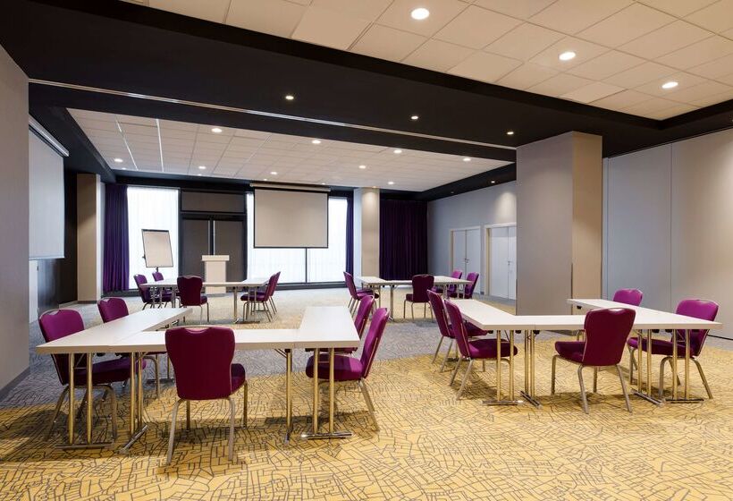 فندق Park Inn By Radisson Lille Grand Stade