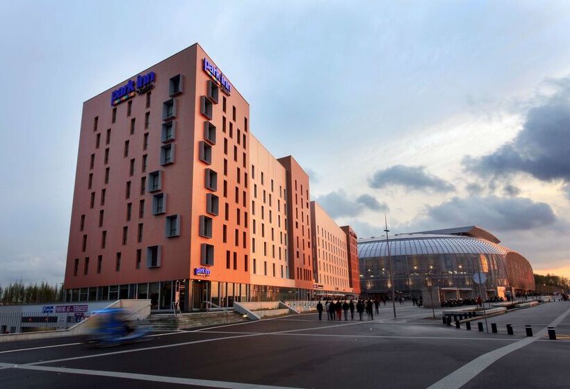 فندق Park Inn By Radisson Lille Grand Stade