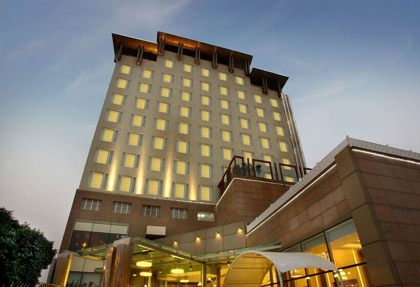 Отель Park Plaza Shahdara