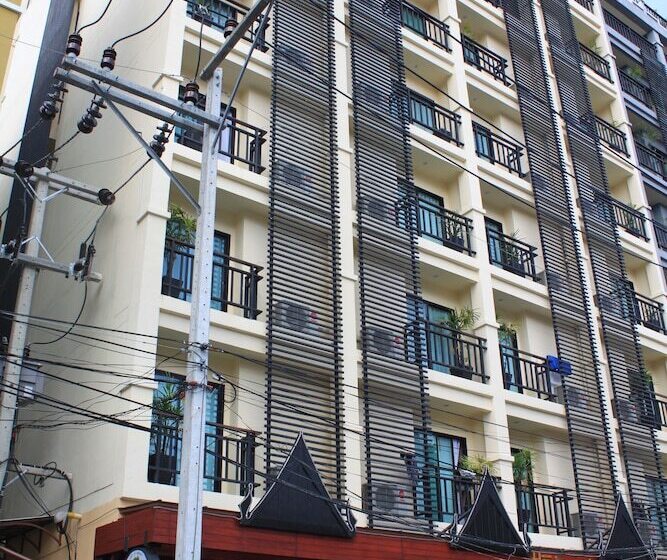 فندق Patong Hemingway S