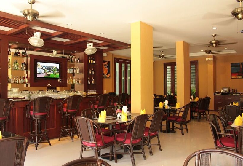 فندق Patong Hemingway S