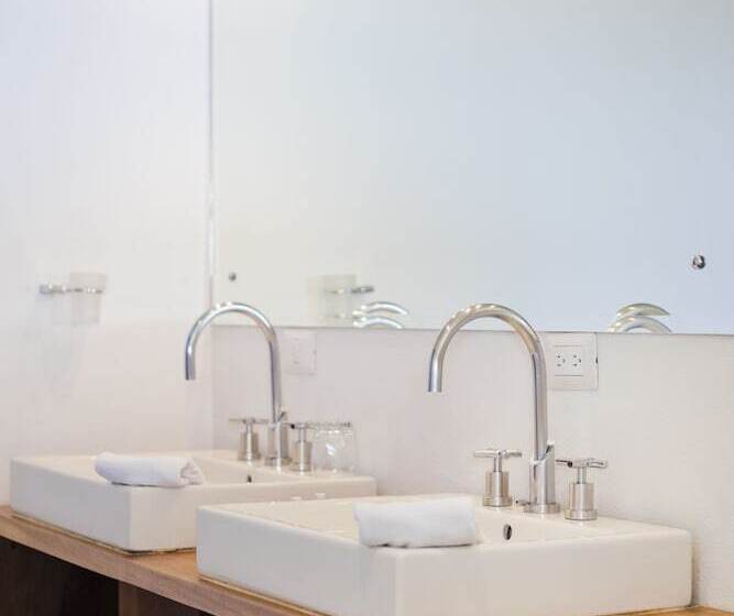 فندق Poas Volcano Lodge