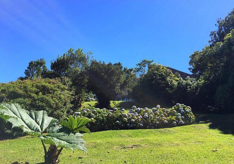 فندق Poas Volcano Lodge