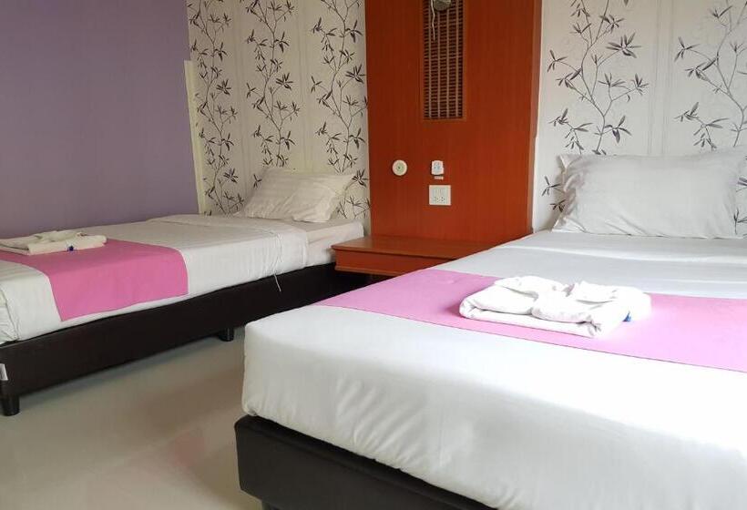 Poonsook Phitsanulok Hotel Sha Plus