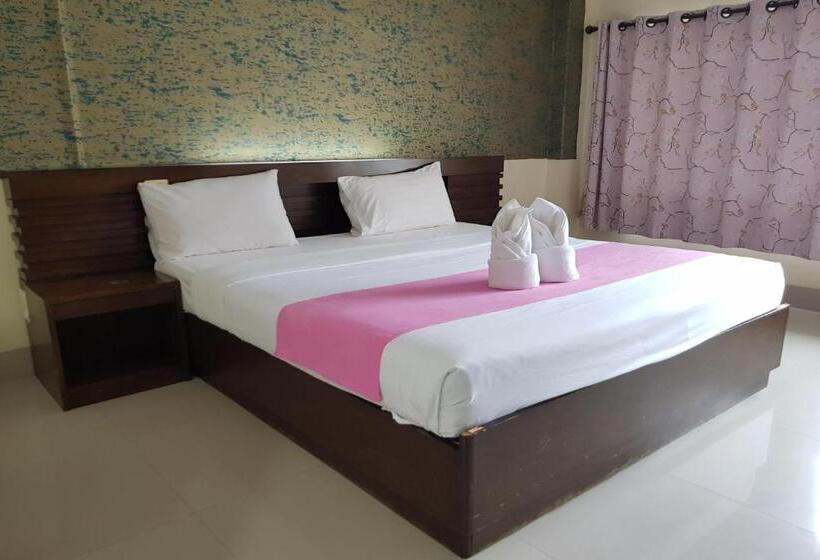 Poonsook Phitsanulok Hotel Sha Plus