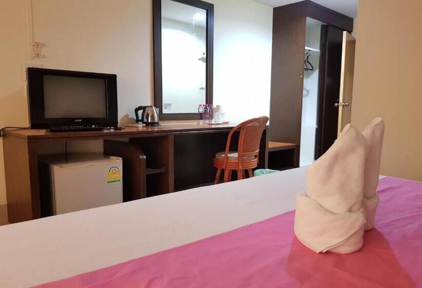 Poonsook Phitsanulok Hotel Sha Plus