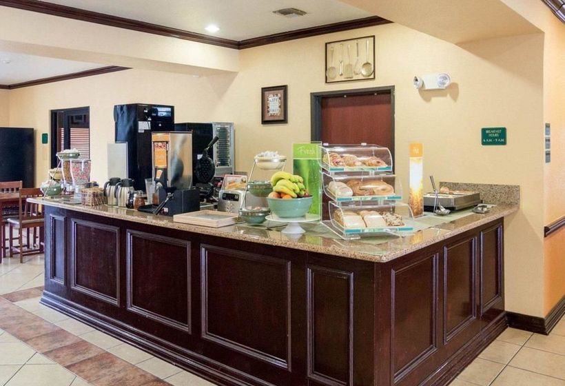 فندق Springwood Suites Houston Iah  Beltway 8