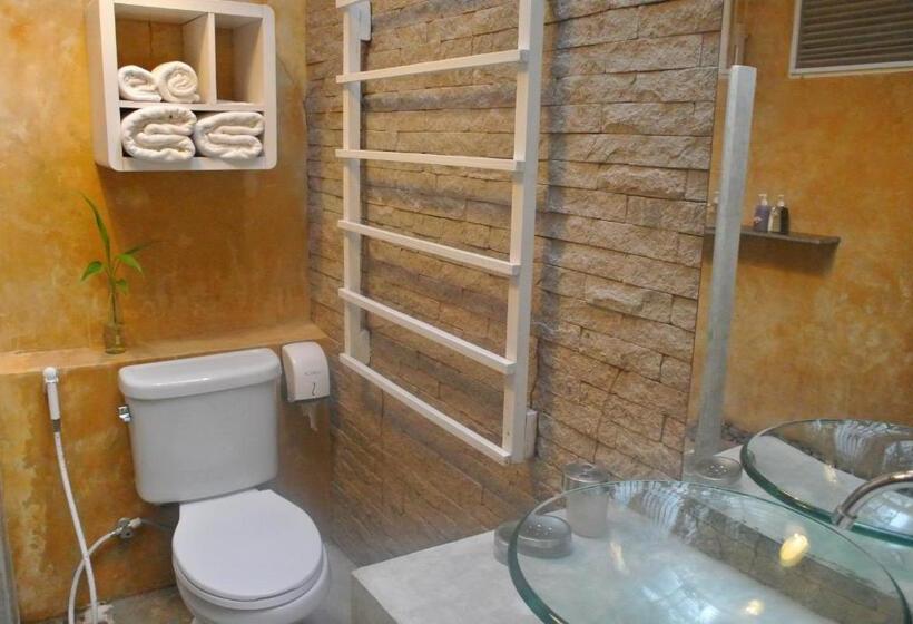 בית מלון כפרי Rain Forest Resort