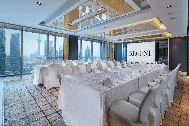 호텔 Regent Shanghai Pudong Complimentary First Round Minibar Per Stay Including A Bottle Of Wine