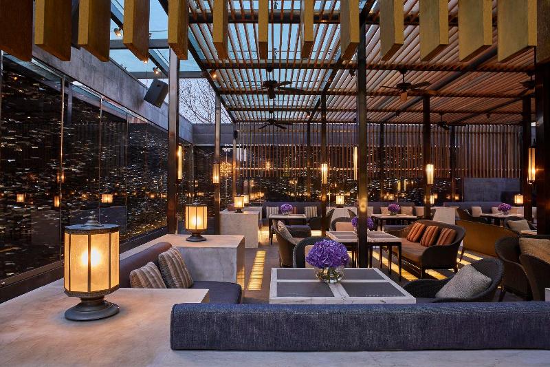 호텔 Regent Shanghai Pudong Complimentary First Round Minibar Per Stay Including A Bottle Of Wine