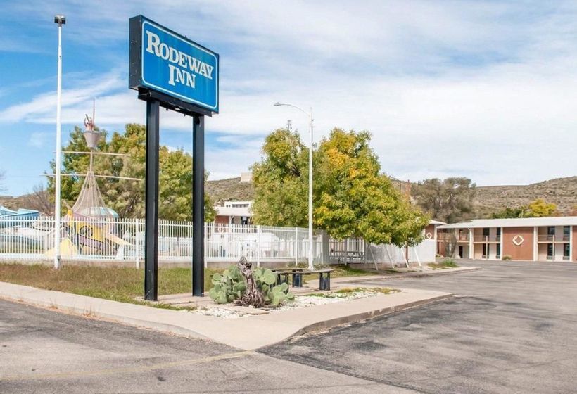 فندق Rodeway Inn Whites City