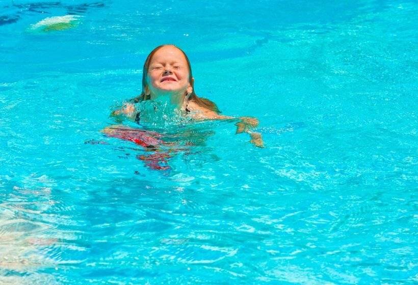 בית מלון כפרי Semiramis Suites