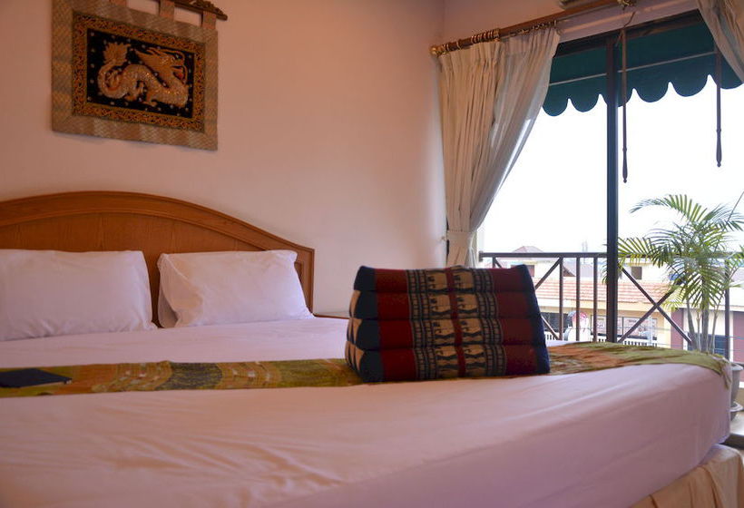 Fotos del hotel Seven Oaks Inn:  24