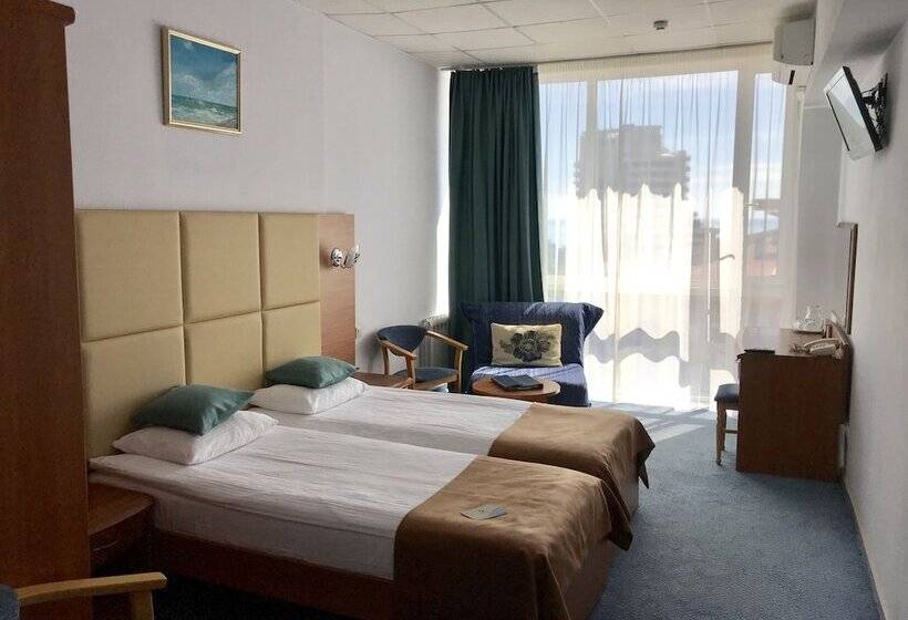 هتل Sochi Breeze Spa