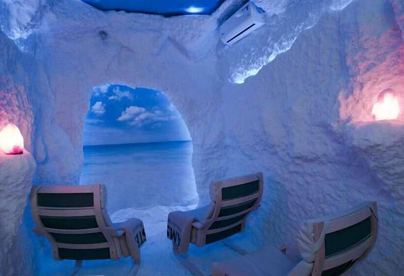 هتل Sochi Breeze Spa