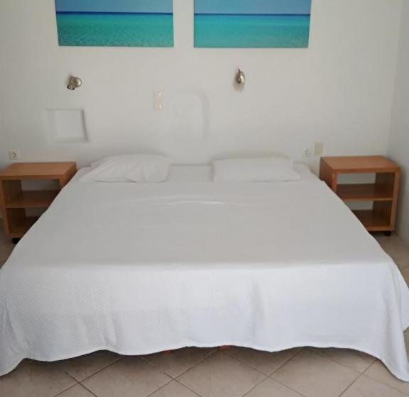 Отель Sourmeli Garden