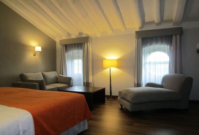 Отель Termas Balneario Termas Pallares