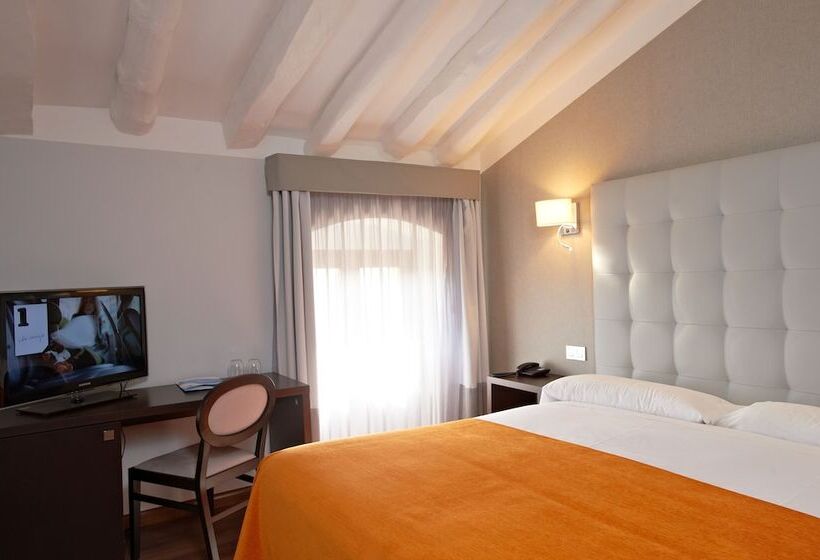 Отель Termas Balneario Termas Pallares