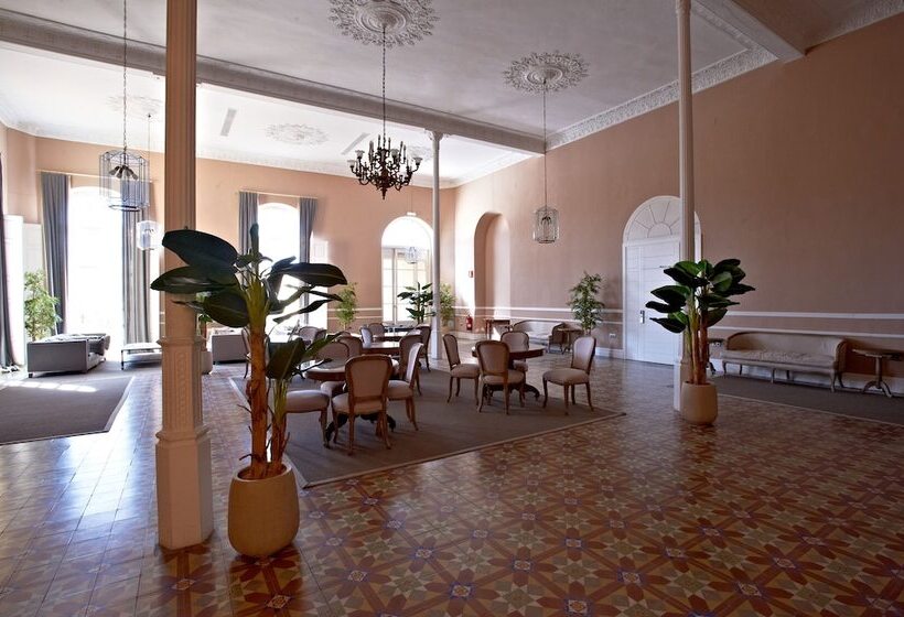 Отель Termas Balneario Termas Pallares