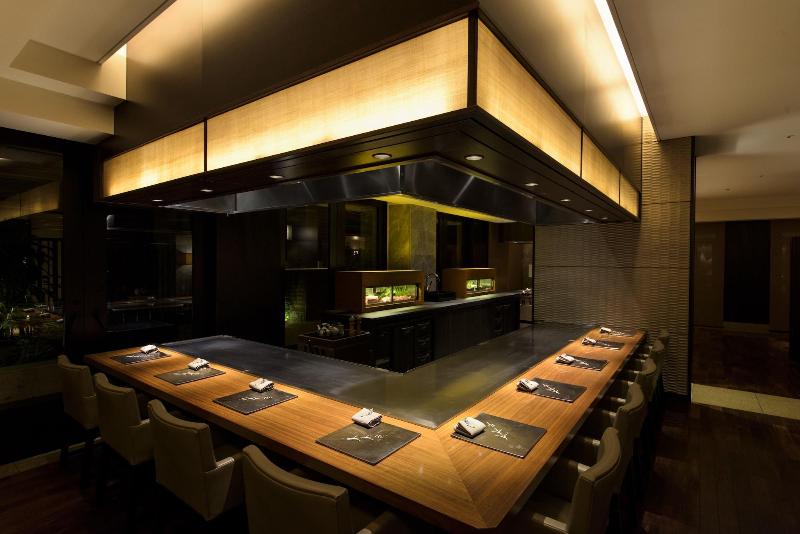 בית מלון כפרי The Ritzcarlton Okinawa