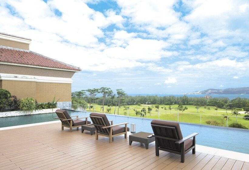 בית מלון כפרי The Ritzcarlton Okinawa