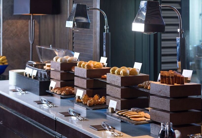 בית מלון כפרי The Ritzcarlton Okinawa