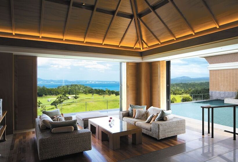 בית מלון כפרי The Ritzcarlton Okinawa